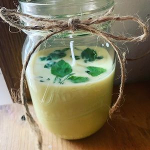 Lemongrass candle